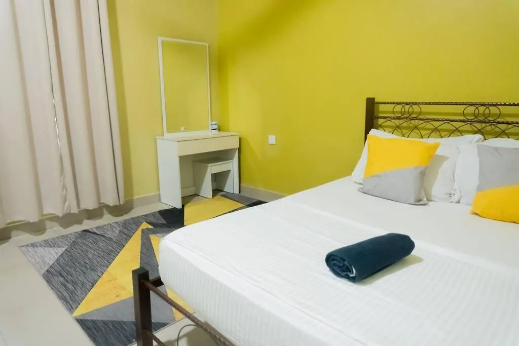 5 Bedrooms Homestay With Private Pool Nilai Holiday home
