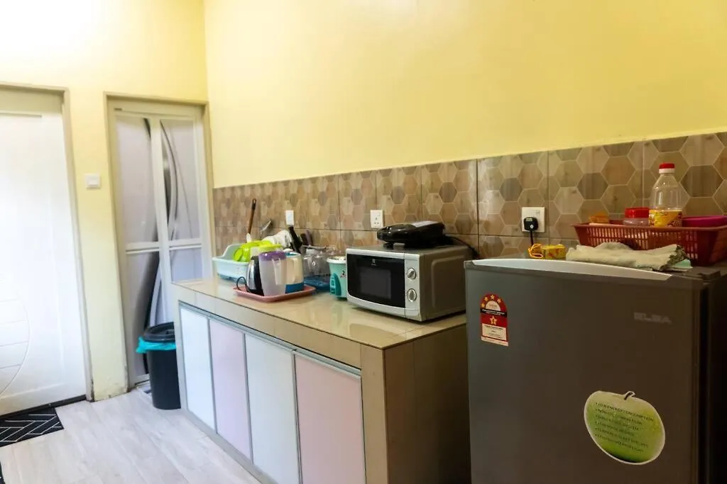 5 Bedrooms Homestay With Private Pool Nilai 0*,